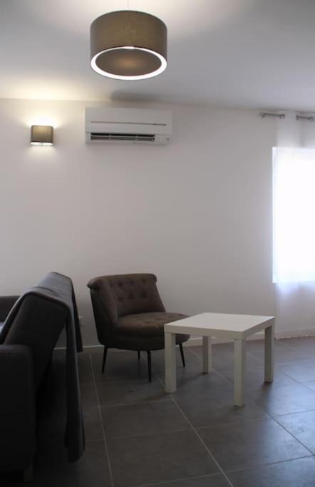 Appart Dans Maison 2 Km De La Plage Villeneuve-Loubet Dış mekan fotoğraf